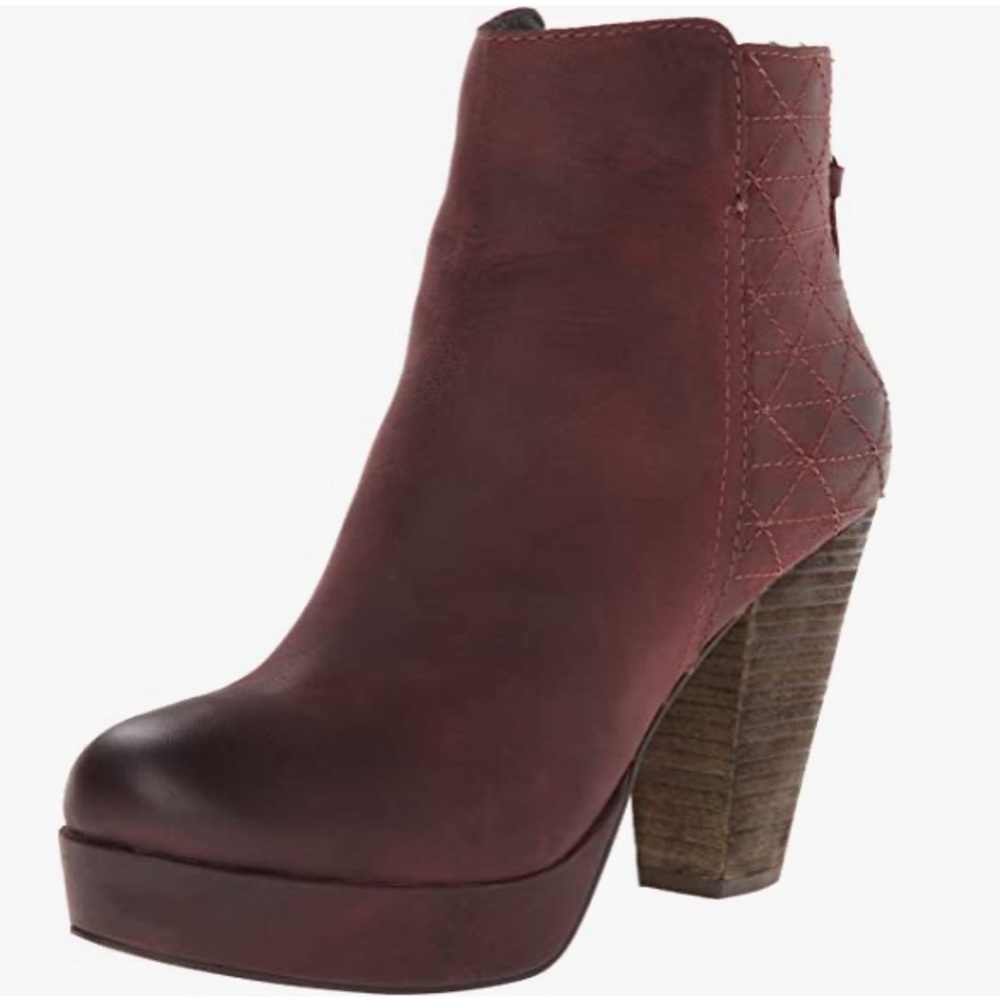 Steve Madden platform ankle boot